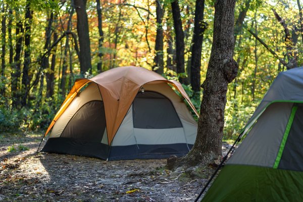 Quel budget prévoir pour un séjour au camping à Aubenas ?