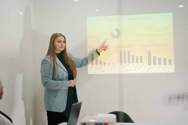 Quelles sont les meilleures pratiques pour gérer une équipe de recherche en biotechnologie?